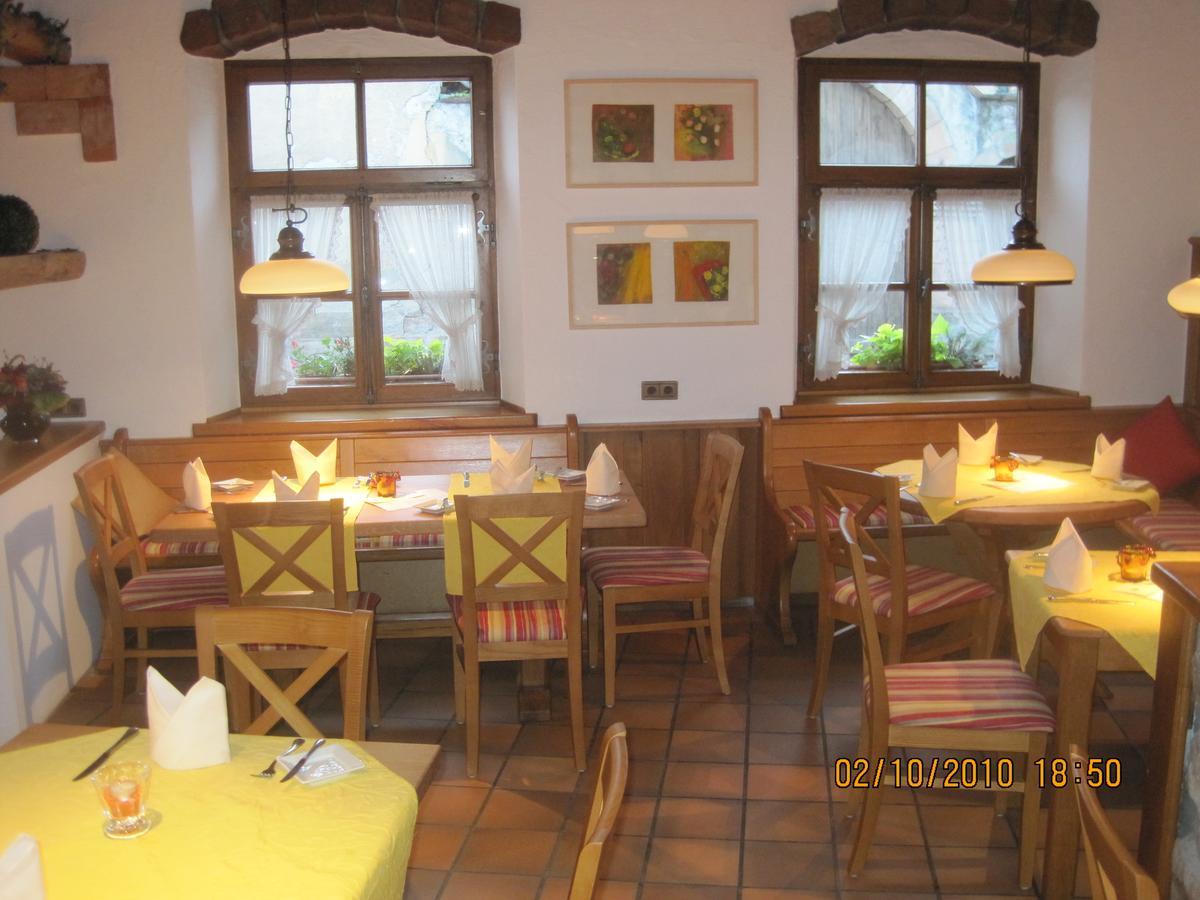 Ellenbergs Restaurant & Hotel Hessheim Bagian luar foto